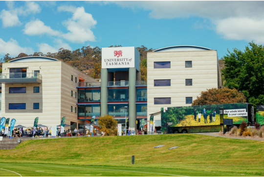 Business backs University plan